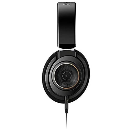 Black wired gaming headset with large oval ear cup, ideal for PC gaming and streaming