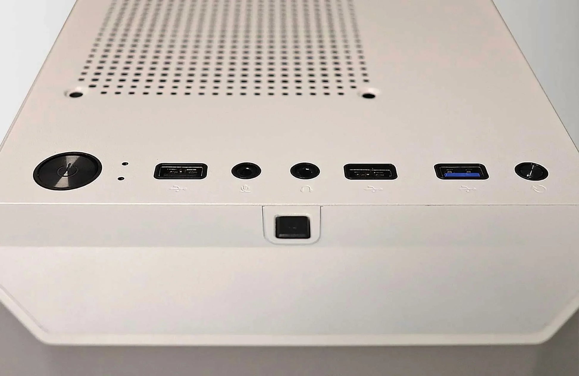 Rebel 3.0 Gaming PC - AMD Ryzen 7 (4.1Ghz), RTX 3060 12GB, 16GB DDR4, 512GB SSD, White